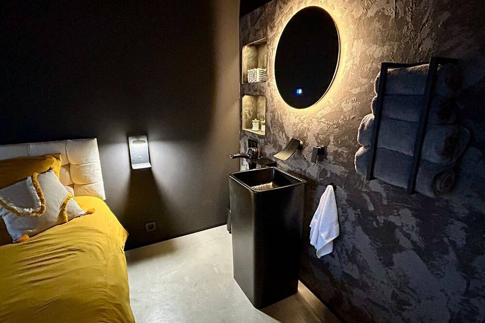 Haie Jad'Ô Wellness Suite with sauna and jacuzzi in Hamois, Namur (region)