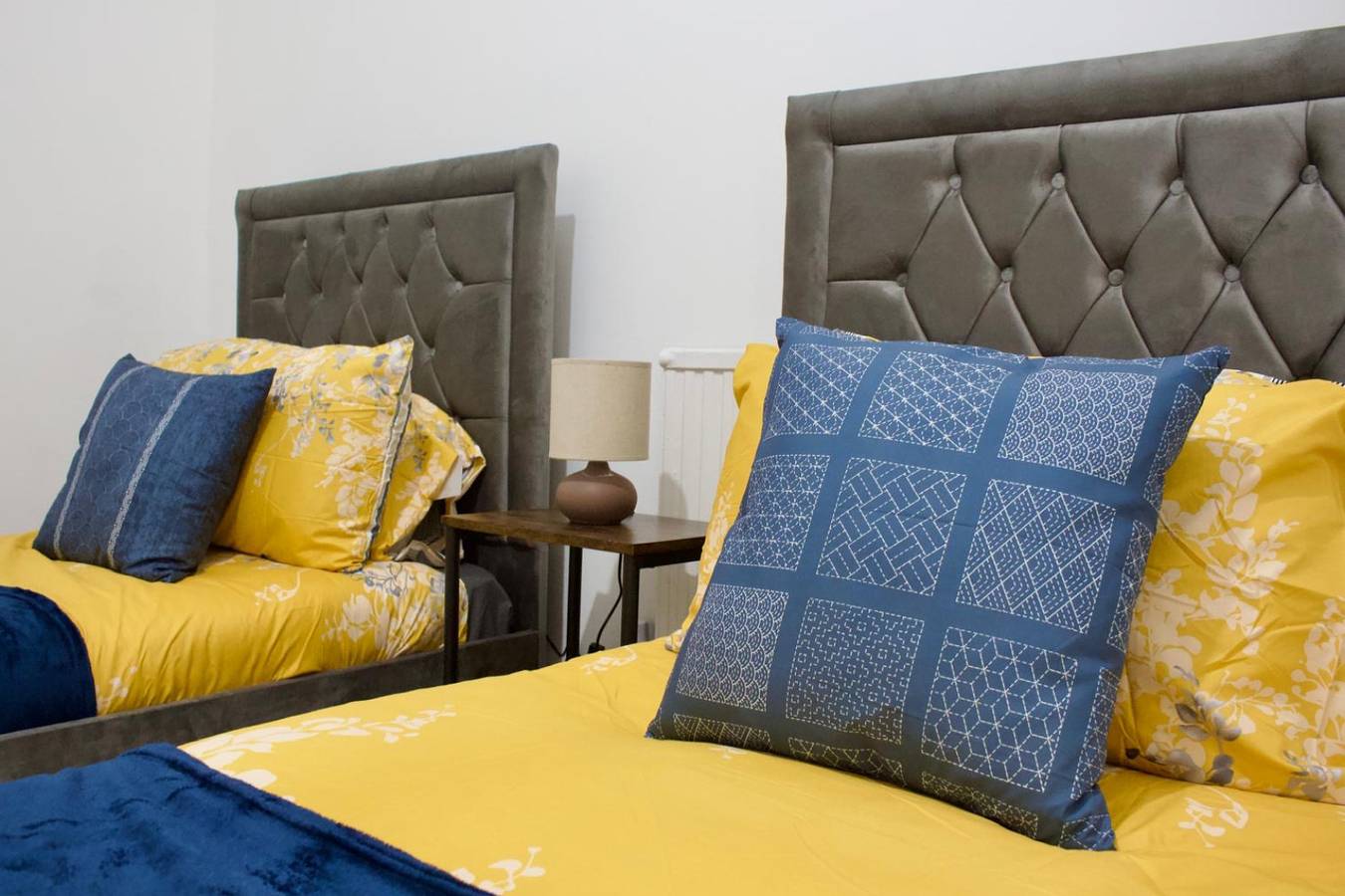Cozy Green Haven House  Relaxing Stay for Six in Nottingham, East Midlands
