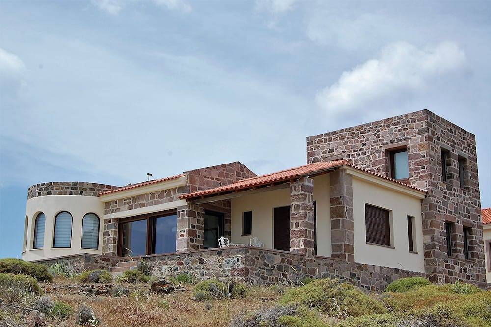Villa for 6 People in Lesbos