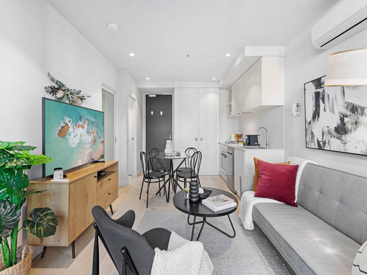Entire apartment, Charming 1-Bed Apartment with a Balcony in Collingwood (Melbourne), Melbourne
