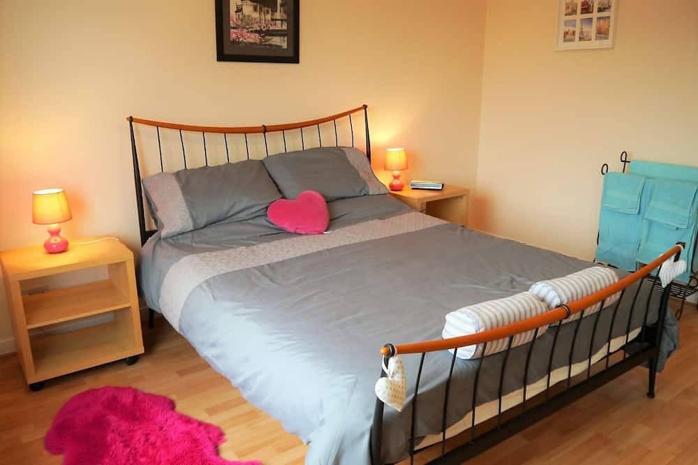 Arakhova -  a house that sleeps 10 guests  in 4 bedrooms in Kirkcudbright, Dumfries and Galloway