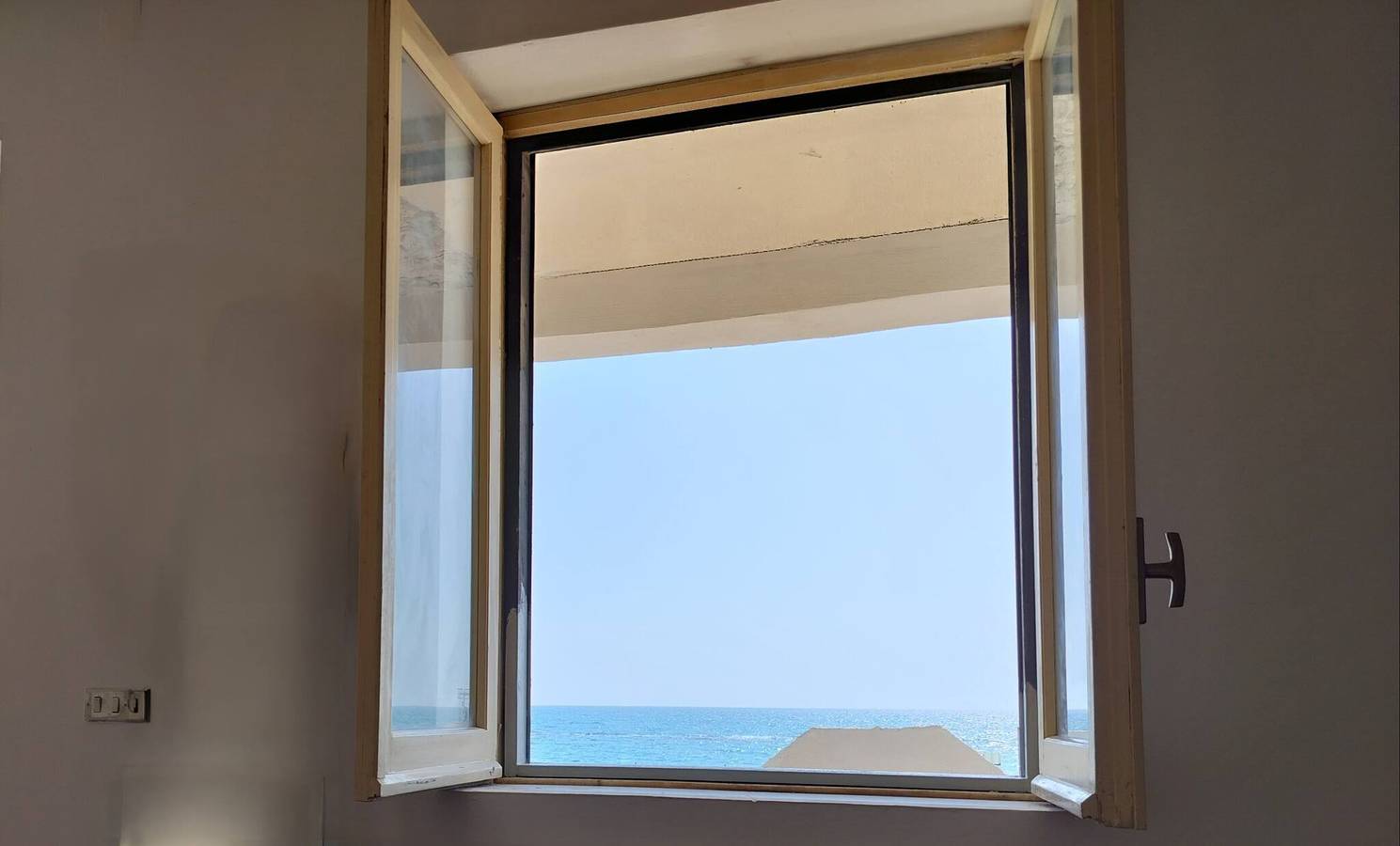 ! Ein mediterraner Strandtraum direkt am Meer! in Castel Volturno, Caserta Provinz