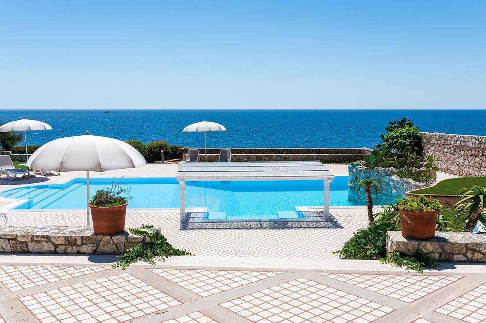 Villa per 10 Persone in Castro (Lecce), Salento