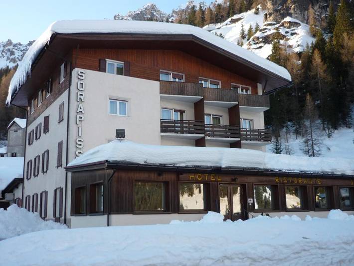 Gîte pour 4 personnes, avec Terrasse ainsi que Jardin et Vue dans Misurina