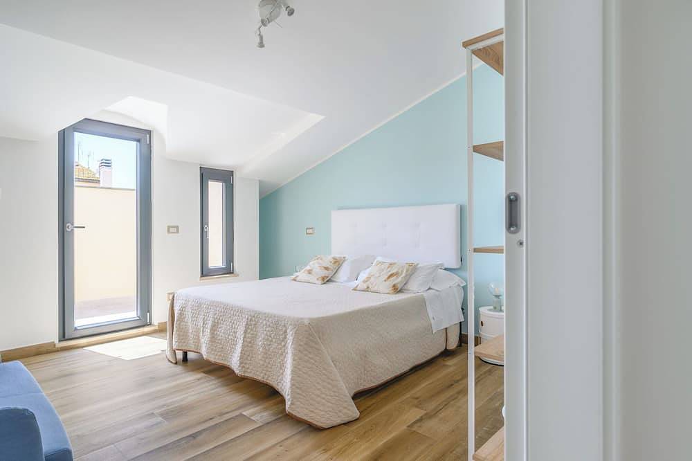 Entire apartment, Esmeralda - Stunning Lake View Attic with Kitchen and Tv in Marta, Lake Bolsena