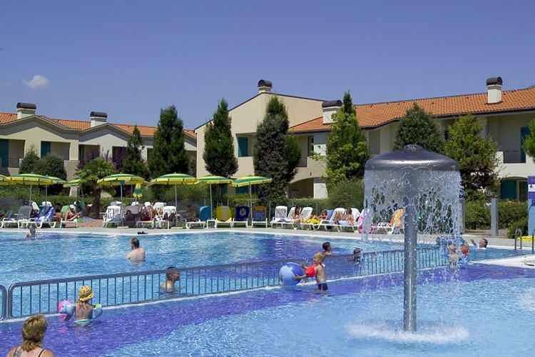Entire vacation apartment, Holiday apartment with air conditioning and balcony  in Bibione, Venice Province