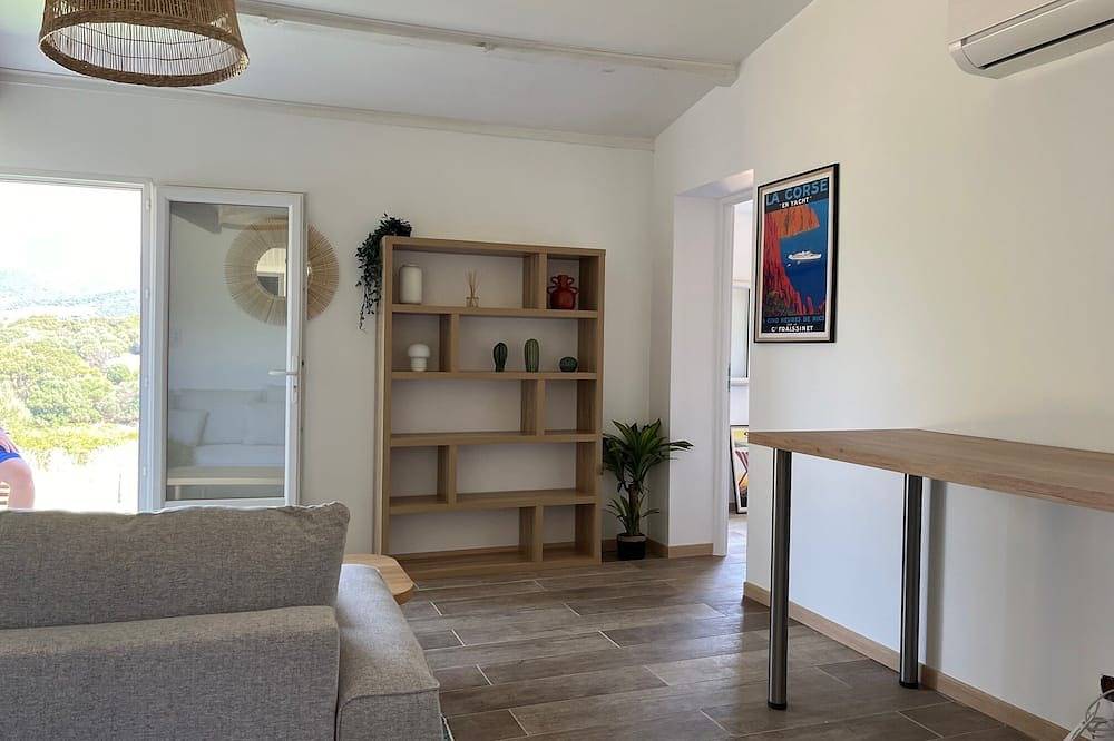 Quiet house in Filitosa in Sollacaro, Arrondissement de Sartène
