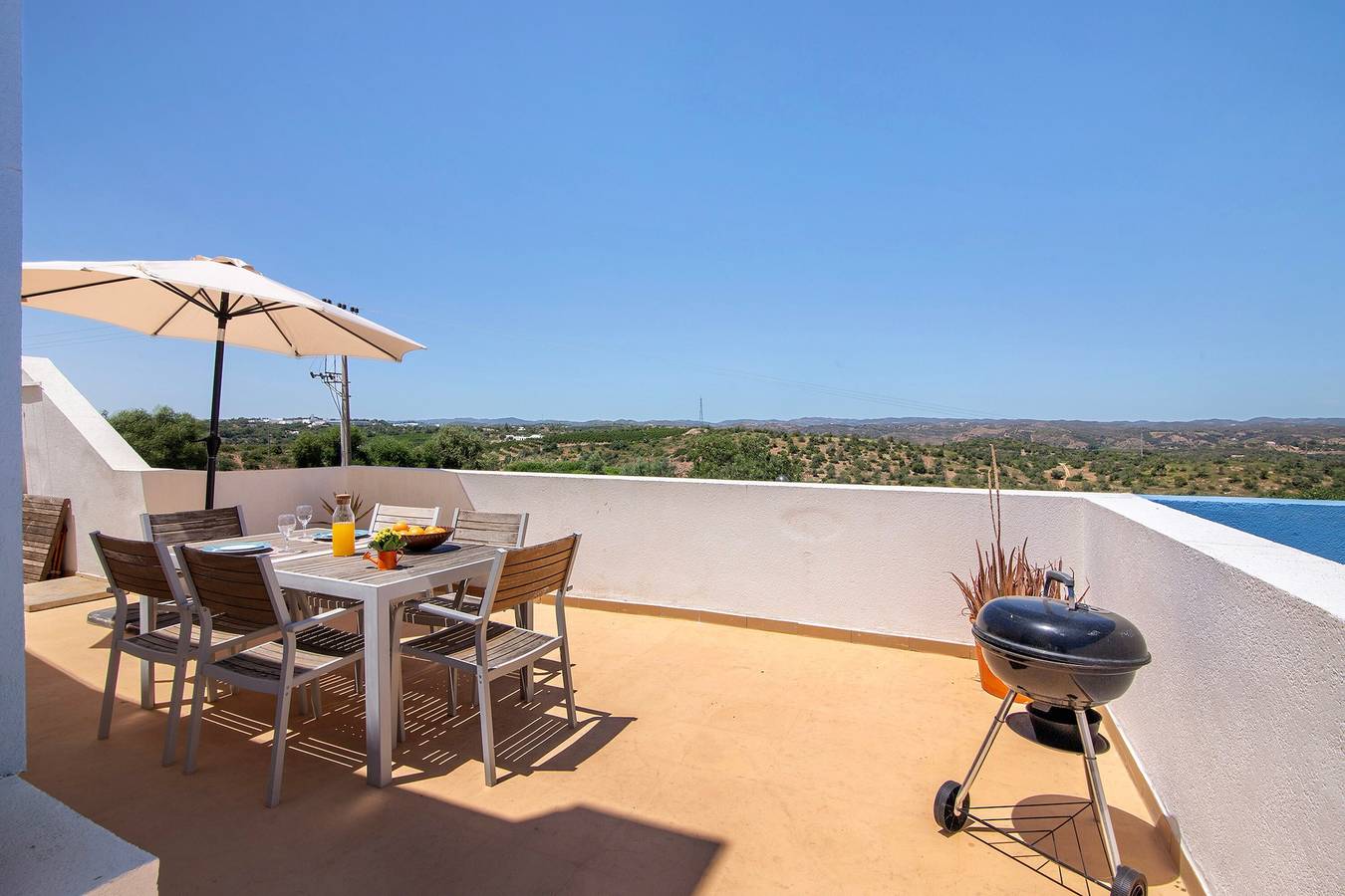 Villa 'Alto do Perogil Pool' met bergzicht, wifi en airconditioning in Tavira, Tavira (Santiago)