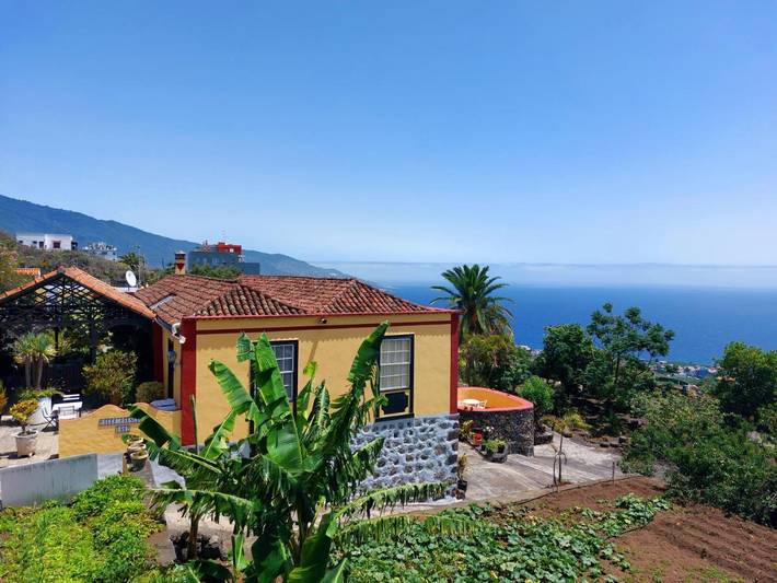 Casa rural para 4 personas, con jardín y terraza además de vistas y piscina en Breña Baja - 2