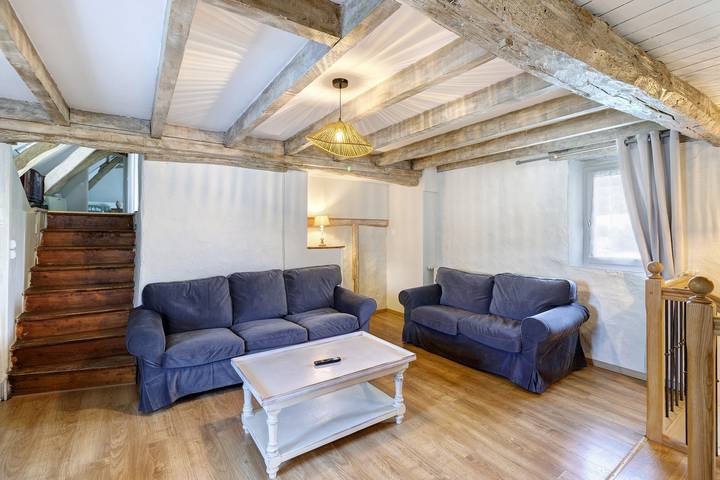 Location de vacances pour 6 personnes, avec jardin, adapté aux familles à Jayac - 4