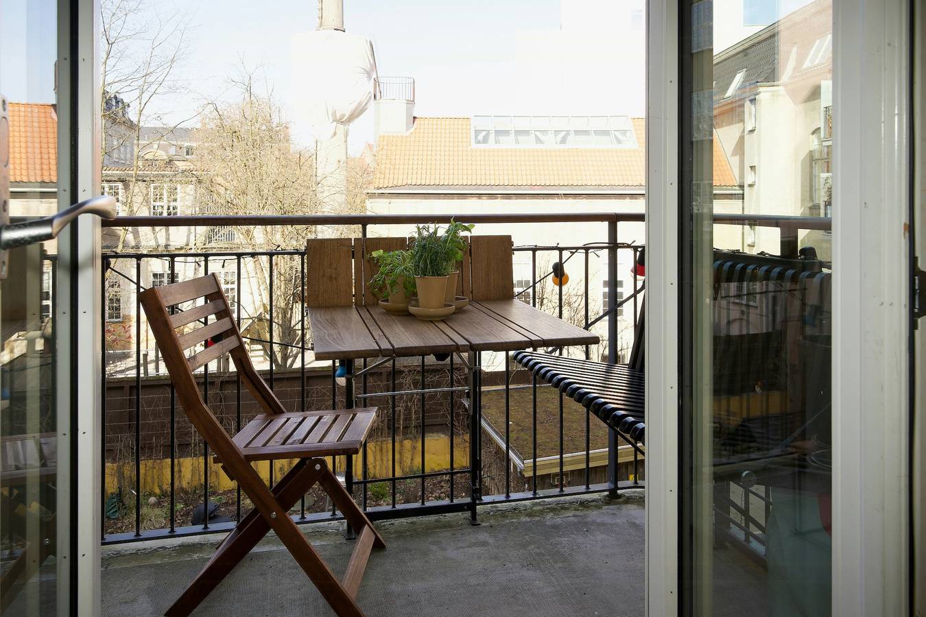 Entire apartment, Colourful home in the heart of Nørrebro in Copenhagen, Hovedstaden