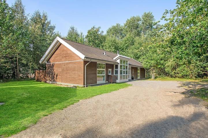 Ferienhaus für 8 Personen, mit Terrasse und Sauna, mit Haustier auf Bornholm