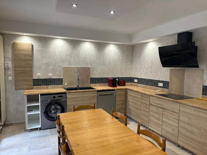 Location de vacances pour 6 personnes, avec jardin et vue, animaux acceptés à Puyloubier - 4