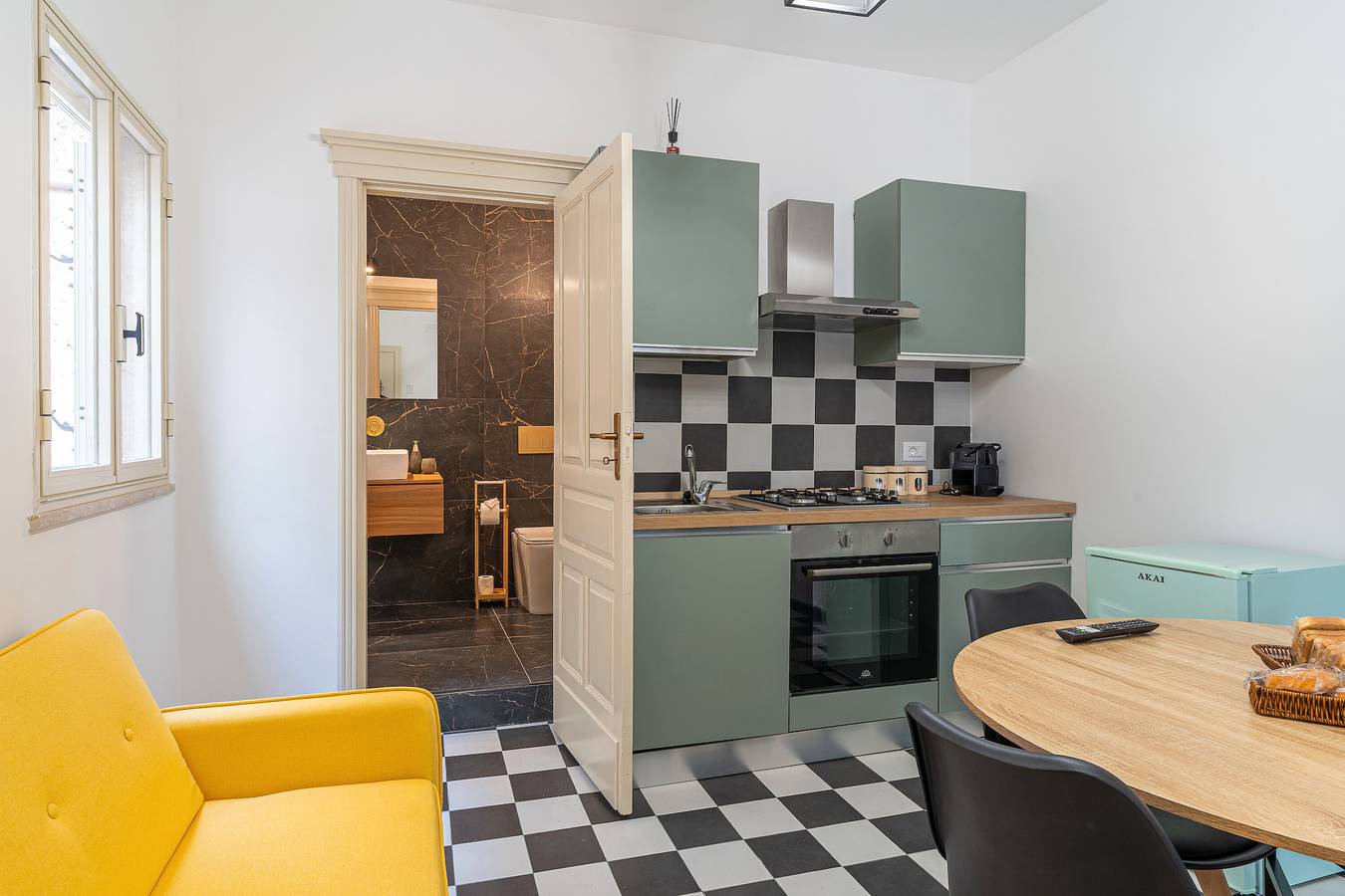 Appartement entier, Appartement 'Iris' avec Balcon, Wi-Fi et Climatisation in Syracuse, Province de Syracuse