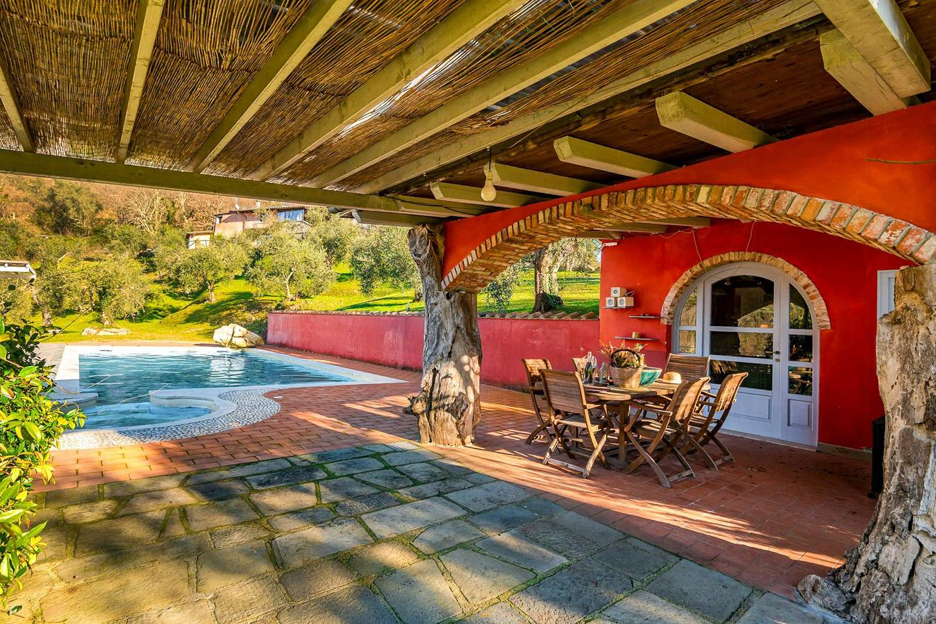 Panorama-Villa mit Pool in Lunigiana in Fivizzano, Massa-Carrara