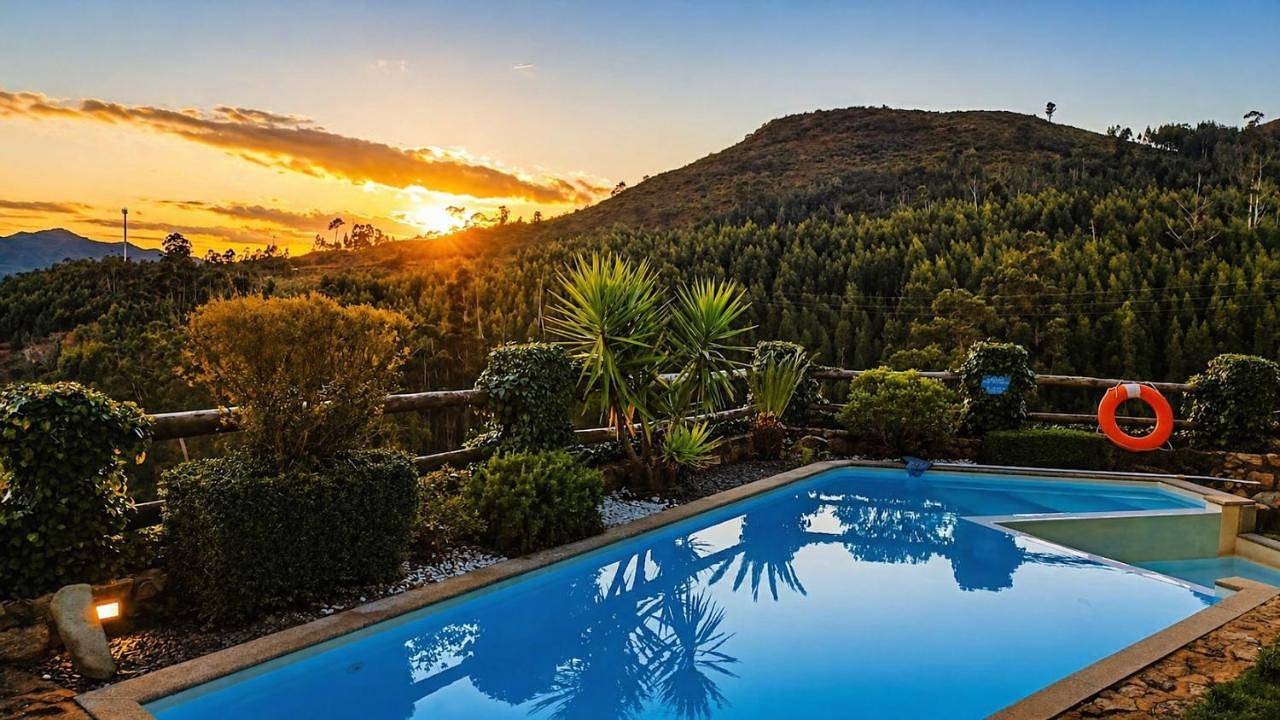 Casa Favo de Mel - Jacuzzi & Piscina - Refúgio na Montanha in Soajo, Gerês