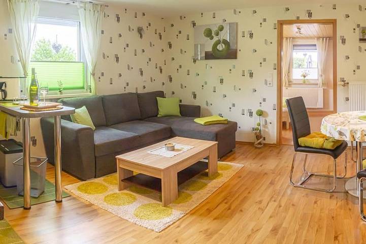 Gîte pour 3 personnes, avec jardin à Billigheim-Ingenheim