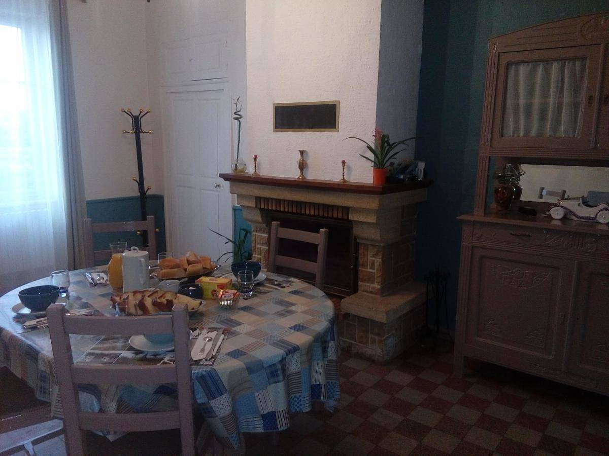 Chambres " Orchidées " in Saint-Denis-de-Gastines, Mayenne
