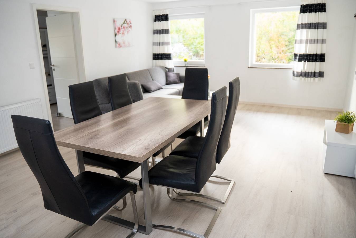 Ganze Wohnung, 'Villa Nordhang - Apartment 2' mit Bergblick, Terrasse und Wlan in Winterberg, Hochsauerlandkreis