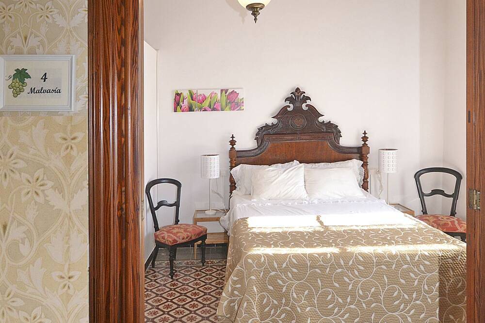 Holiday home, old Can Redo, renovated in Binissalem, Majorca Center