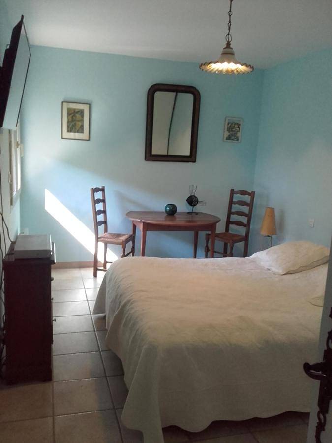 Villa pour 6 personnes, avec jardin ainsi que piscine et vue à Six-Fours-les-Plages - 4