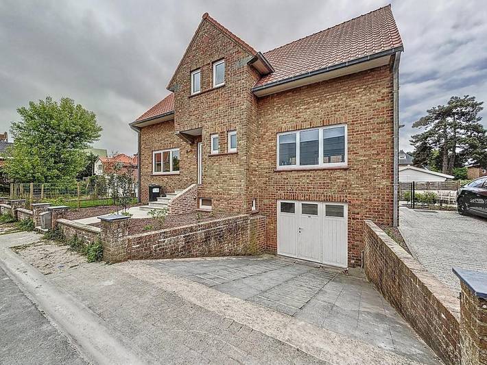 Villa pour 12 personnes, avec terrasse et jardin, animaux acceptés