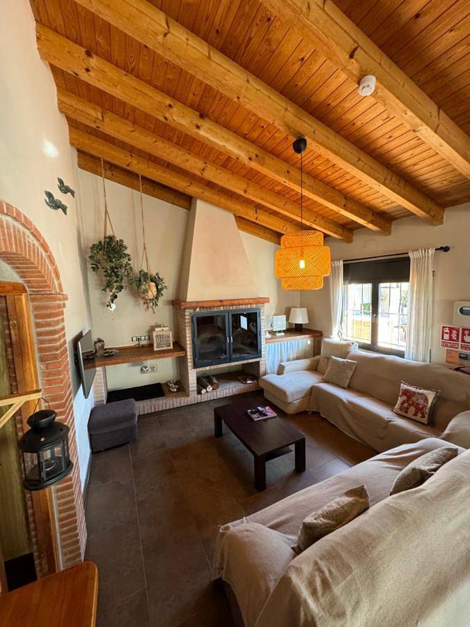 Chalet para 12 personas, con jardín además de vistas y piscina, Se admiten mascotas en Valles Oriental - 2