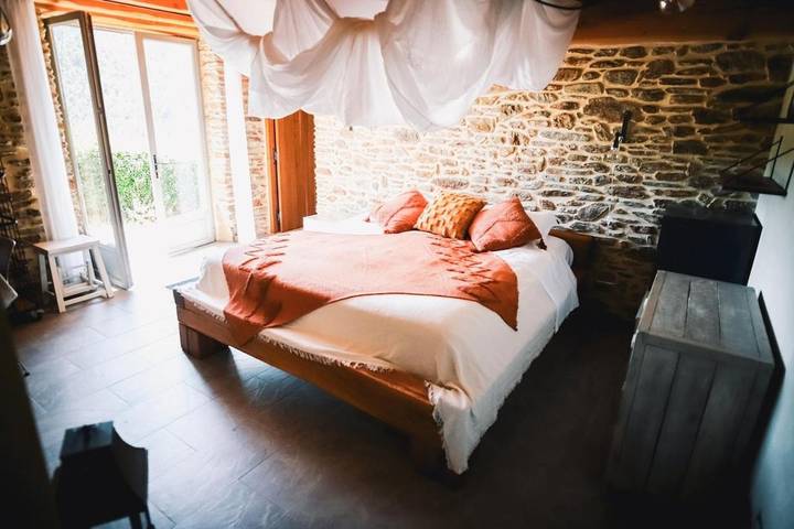 Location de vacances pour 8 personnes, avec vue et jardin à Sainte-Cécile-d'Andorge - 3