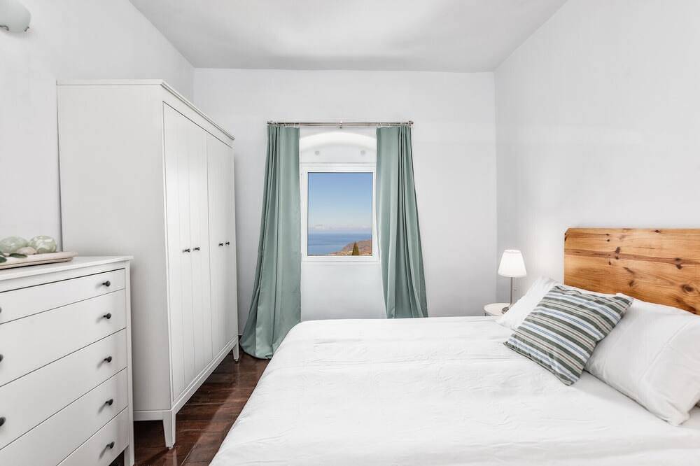 Casa Anna by Huskalia in Tajuya, El Paso