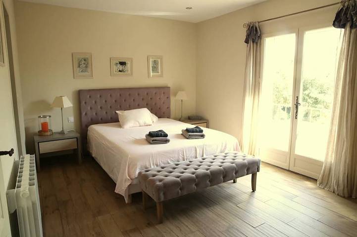 Location de vacances pour 8 personnes, avec Terrasse et Jardin à Saint-Quentin-la-Poterie - 4