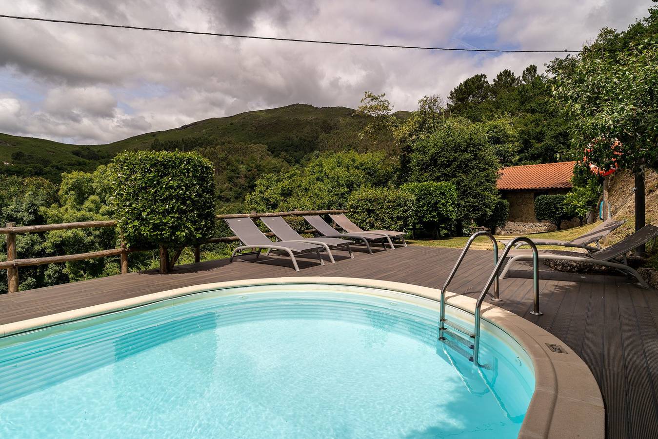 Villa 'Casa de Férias do Parque da Peneda' com Vista Montanha, Wi-Fi e Ar Condicionado in Valdreu, Distrito de Braga