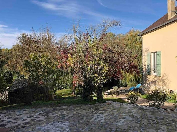 Location de vacances pour 4 personnes, avec terrasse et jardin à Écuelles - 2