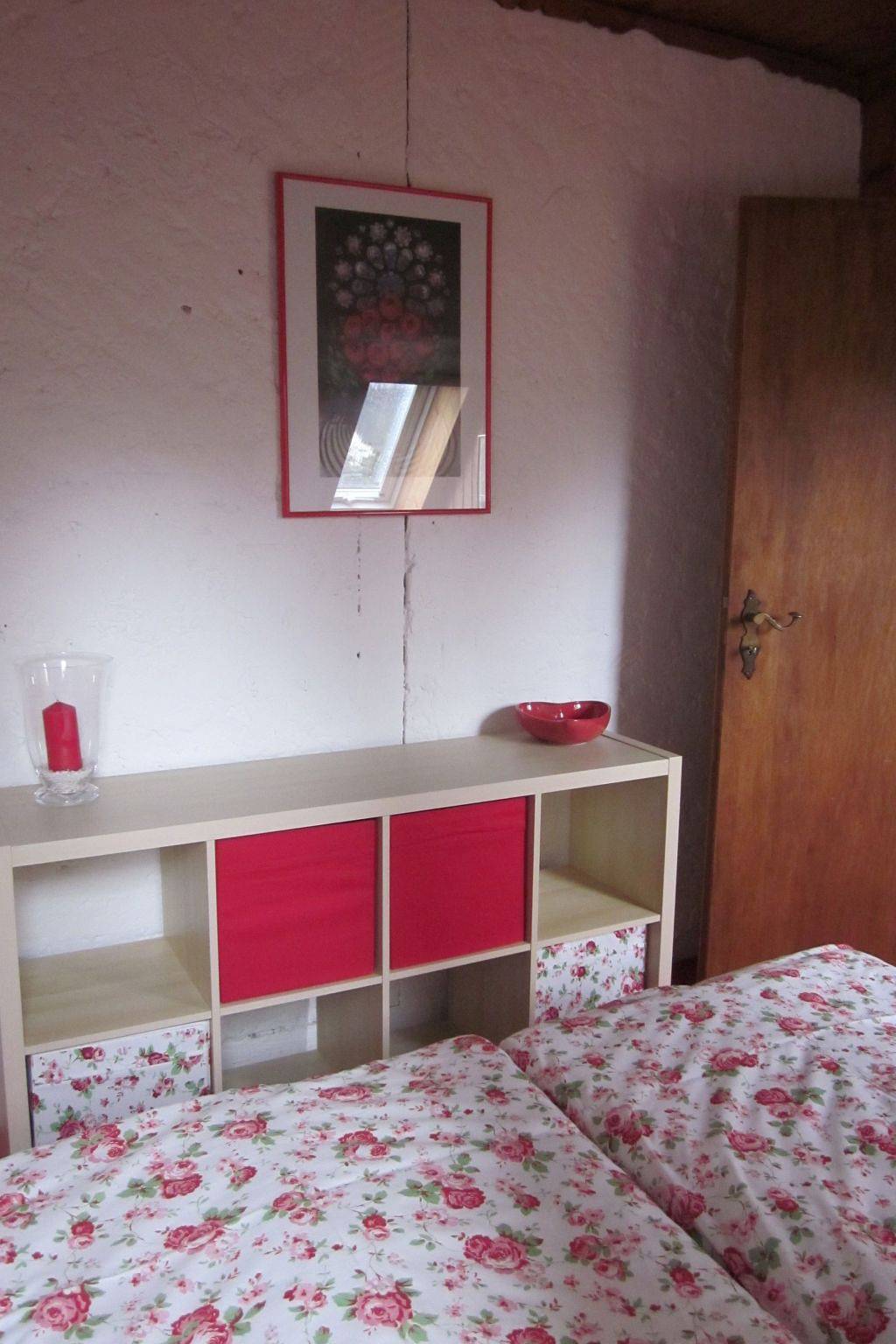 Ganze Wohnung, Dachgeschosswohnung mit Gartennutzung in Tengen, Hegau