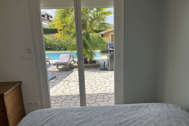Location de vacances pour 7 personnes, avec balcon et jardin, animaux acceptés à Quintal - 2