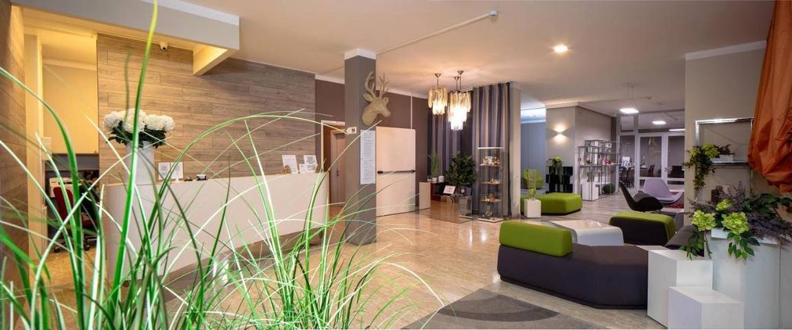 Appartamento, con Balcone e Terrazza nonché Giardino e Panorama a Arta Terme