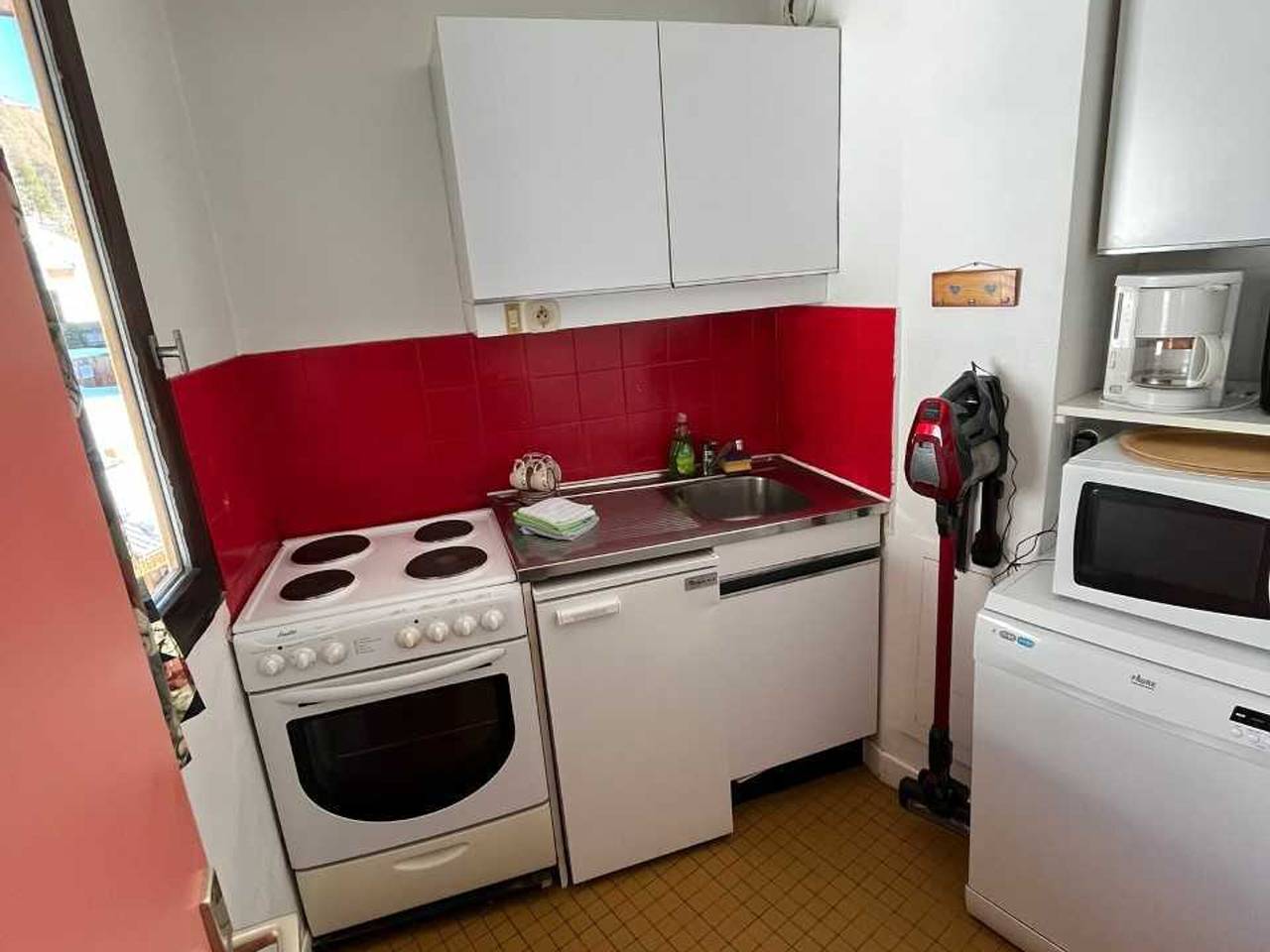 Ganze Wohnung, Les Menuires - 5 Pers., 42 m², 2 Zimmer, direkt an den Pisten, Wifi, Haustiere erlaubt in Les Menuires, Saint-Martin-de-Belleville