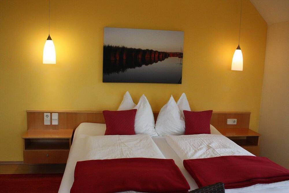 Ganze Wohnung, Landhaus Luka - Appartement Typ 3 \"Holunderblüte\" in Mörbisch am See, Leithaberg