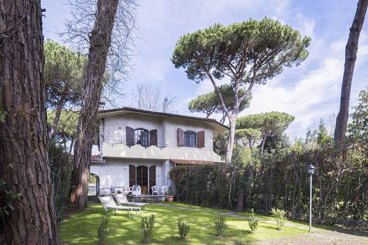 Il Marinaio in Massa (Italie), Riviera Italienne