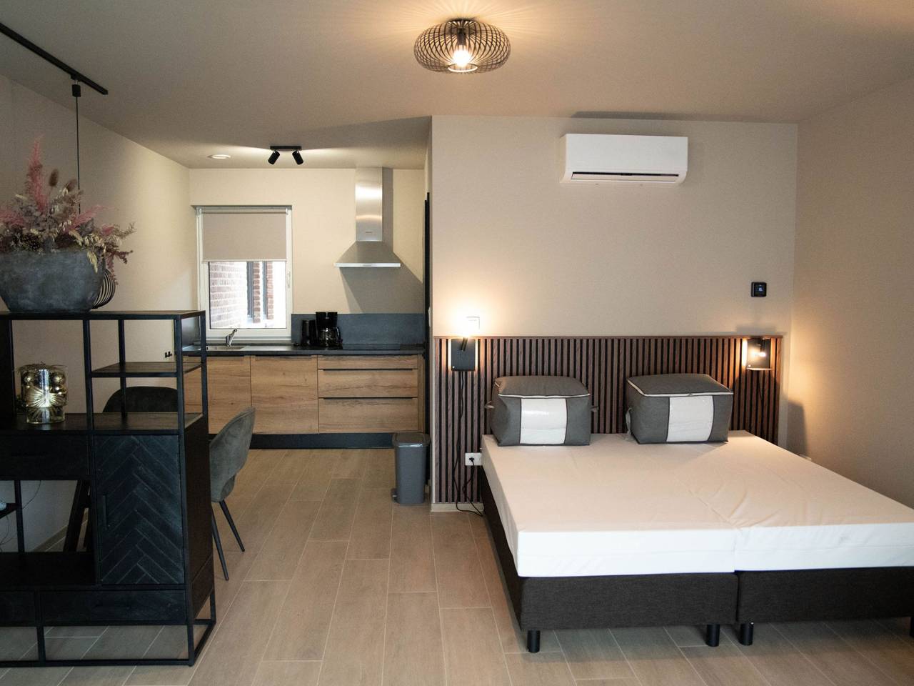 Geheel appartement, Camping Natuurlijk Limburg - Studio in Remersdaal, Voeren