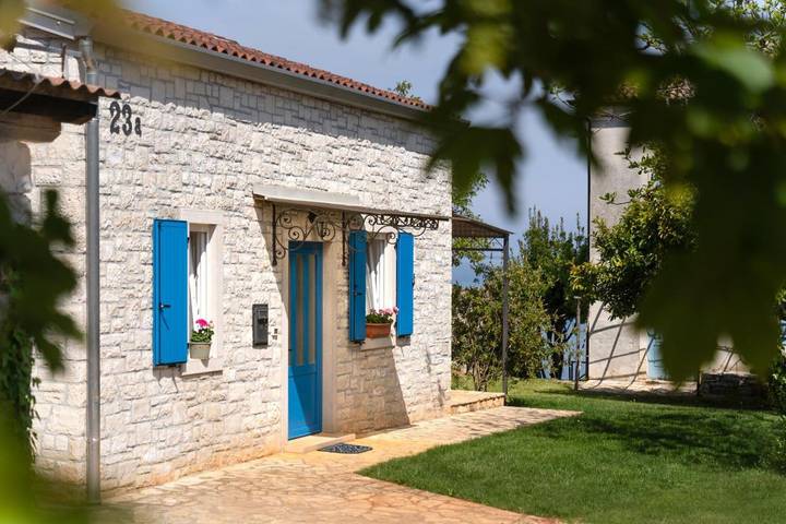 Villa für 4 Personen, mit Garten und Ausblick in Istrien