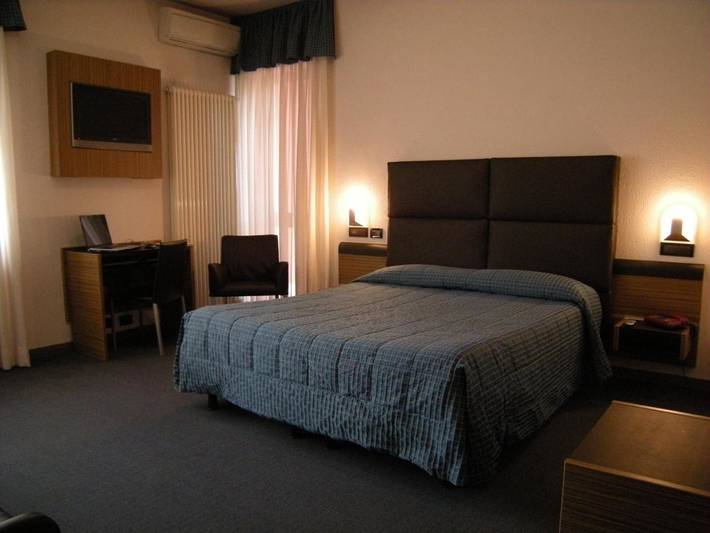 Hôtel pour 4 personnes, avec jardin ainsi que vue et balcon