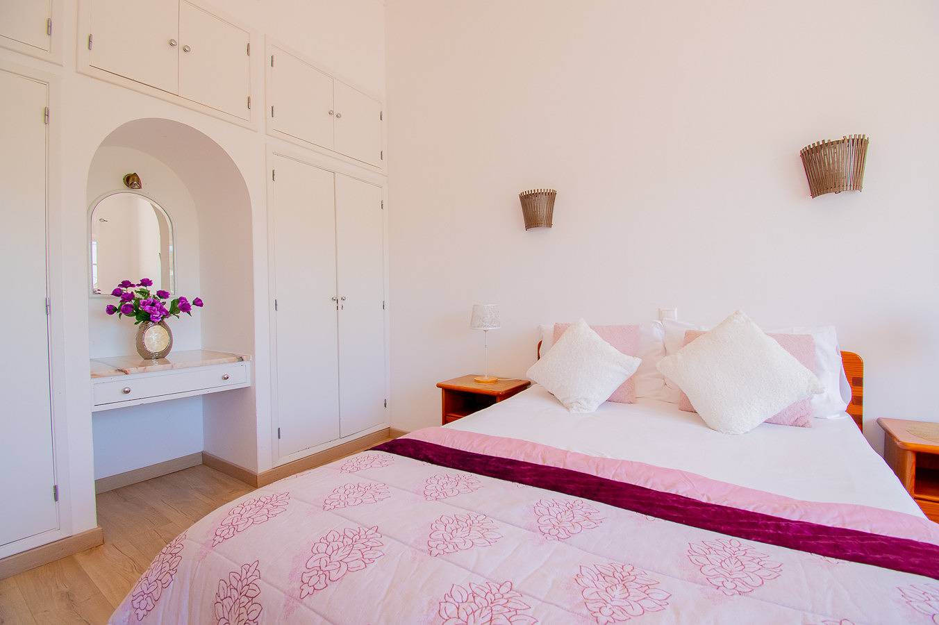 Montenegro Superbly Located Family Vila W in Carvoeiro, Lagoa