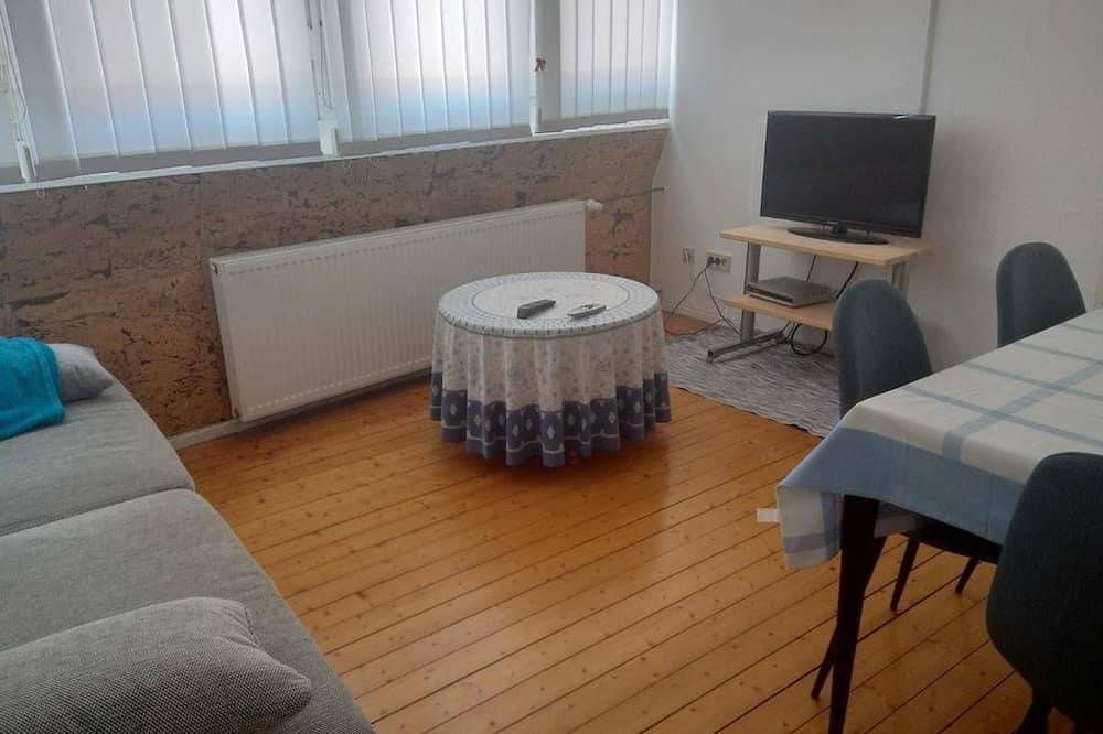 Ganze Wohnung, Ferienwohnung an der Marktstraße - Appartement/Fewo, Bad, Wc, 2 Schlafräume in Bad Bergzabern, Südliche Weinstraße