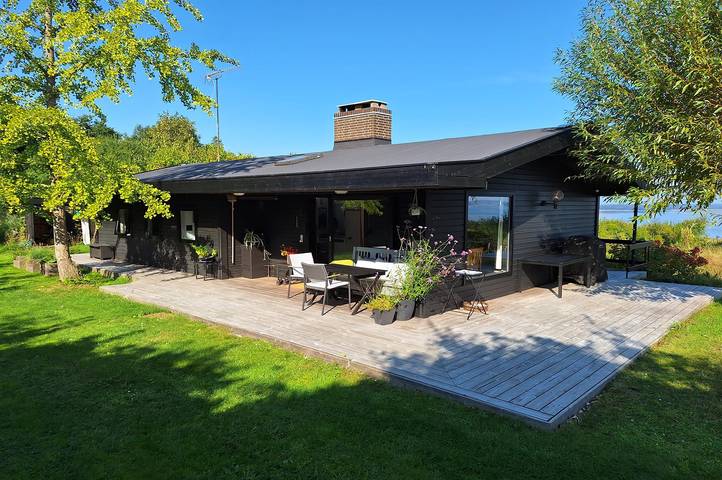 Ferieudlejning for 6 personer, med terrasse og sauna i Jægerspris