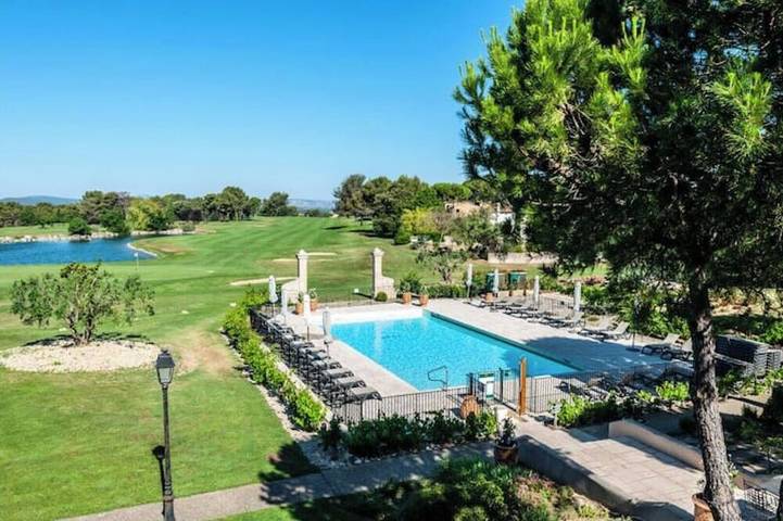 Apartamento de vacaciones para 4 personas, con piscina además de jardín y terraza - 1