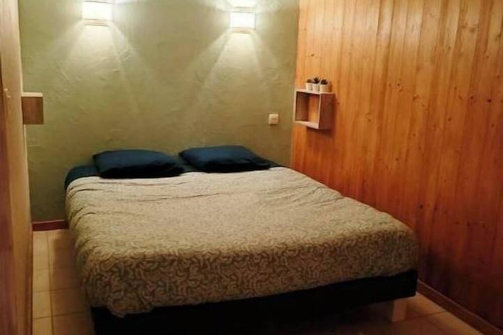 Gîte pour 4 personnes, avec jardin à Viuz-en-Sallaz - 2