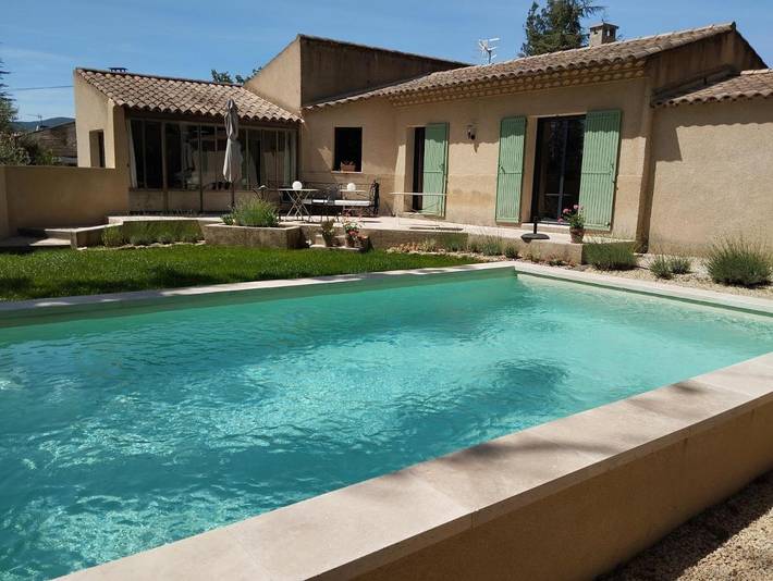 Chambre d’hôte pour 2 personnes, avec jardin et vue ainsi que piscine et terrasse à Lourmarin - 2