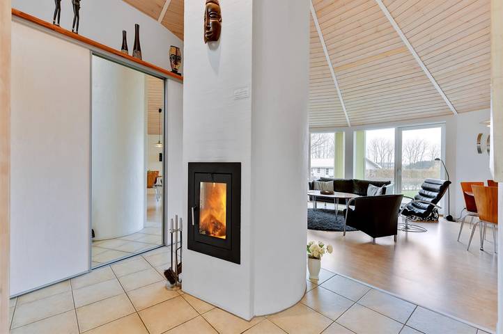 Ferienhaus für 8 Personen, mit Pool und Terrasse sowie Garten und Whirlpool, mit Haustier in Arrild - 4