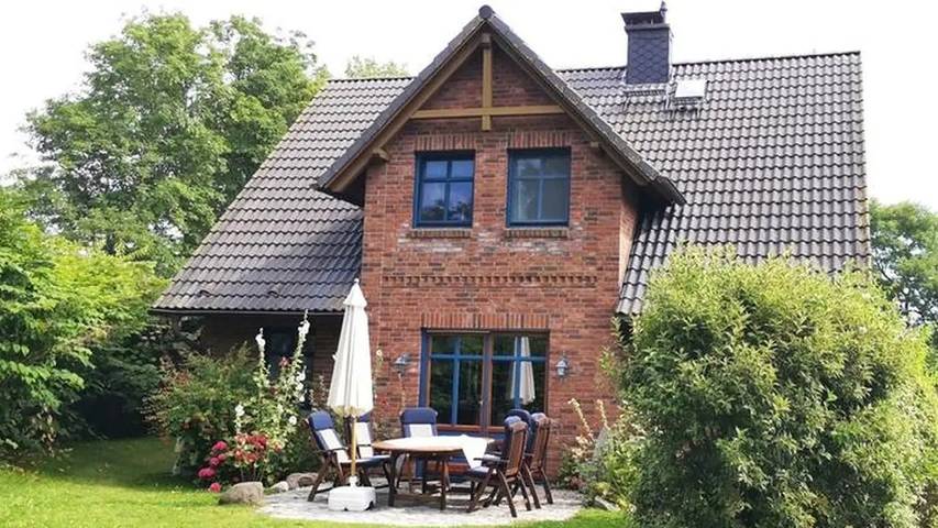 Ferienhaus für 7 Personen, mit Terrasse und Garten in Putgarten - 2