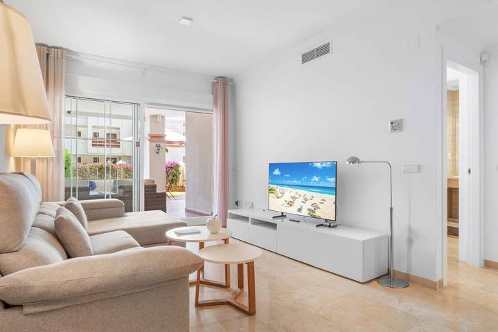 Ganze Wohnung, Fantastic garden terrace apartment in La Cala de Mijas, Mijas
